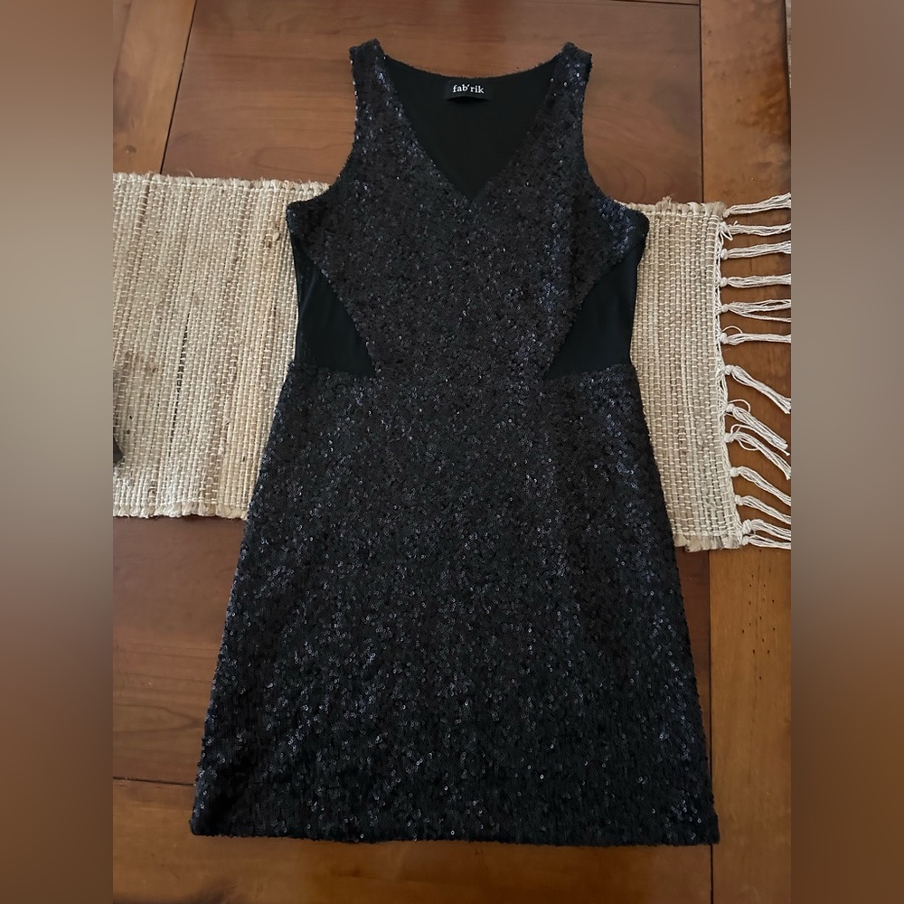EUC Fab'rik Dresses Sequin Party Dress Size Small